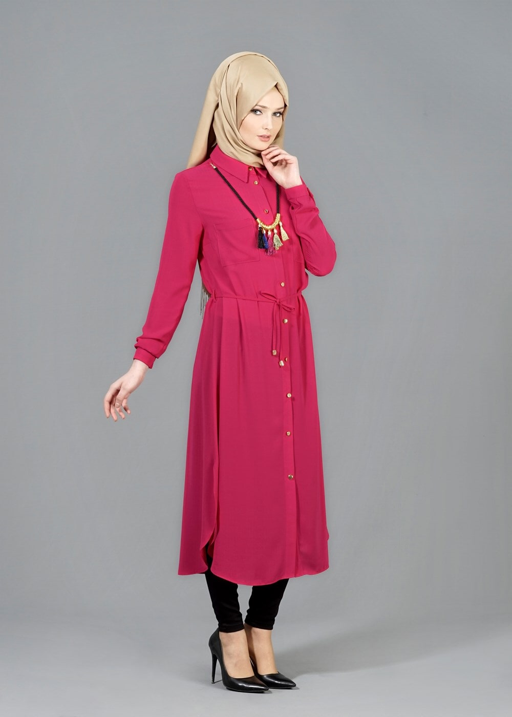 Hijab clothing FUCHSIA T 4507 Mataş Önden Düğmeli Kolyeli Tunik