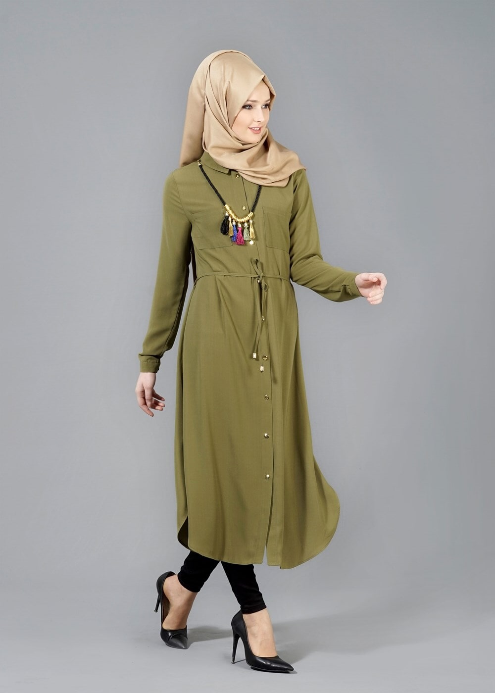 Vêtements hijab KAKI T 4507 Mataş Önden Düğmeli Kolyeli Tunik