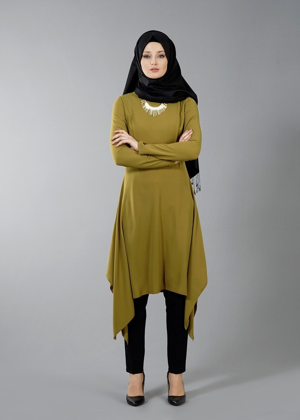 Vêtements hijab VERT T 4530 Mataş Asimetrik Kesim Kolyeli Tunik