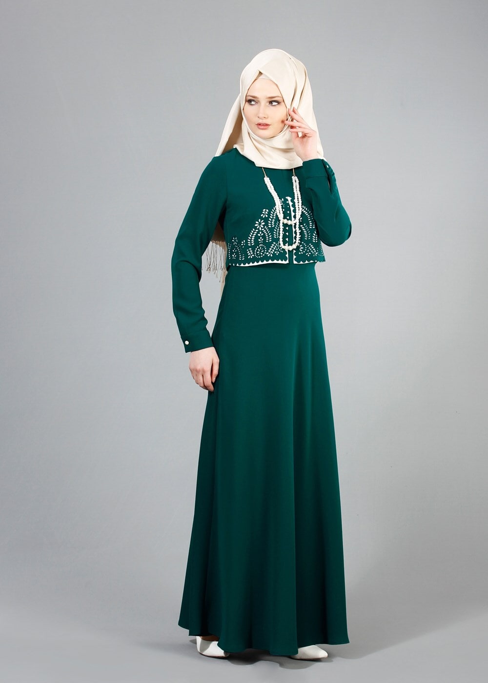 Tesettür giyim YEŞİL T 491 Filizler Lazer Kesim Kolyeli Elbise
