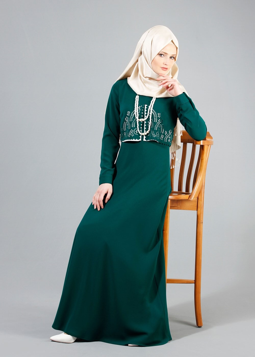 Tesettür giyim YEŞİL T 491 Filizler Lazer Kesim Kolyeli Elbise