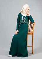 Tesettür giyim YEŞİL T 491 Filizler Lazer Kesim Kolyeli Elbise