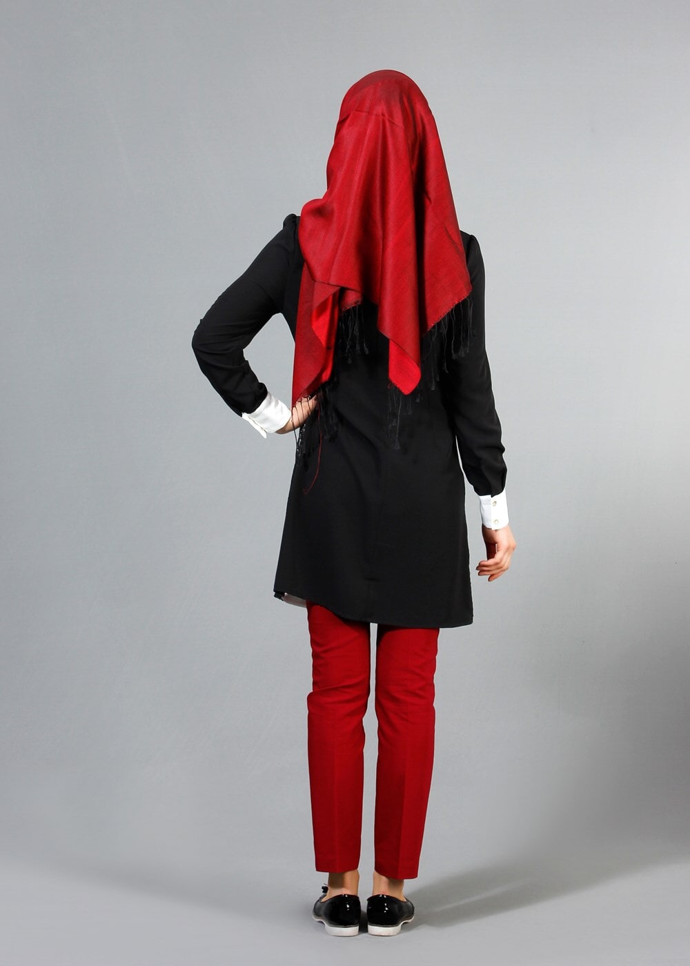 Tesettür giyim SİYAH T 3036 Öztaşgın Erkek Yaka Kolyeli Tunik