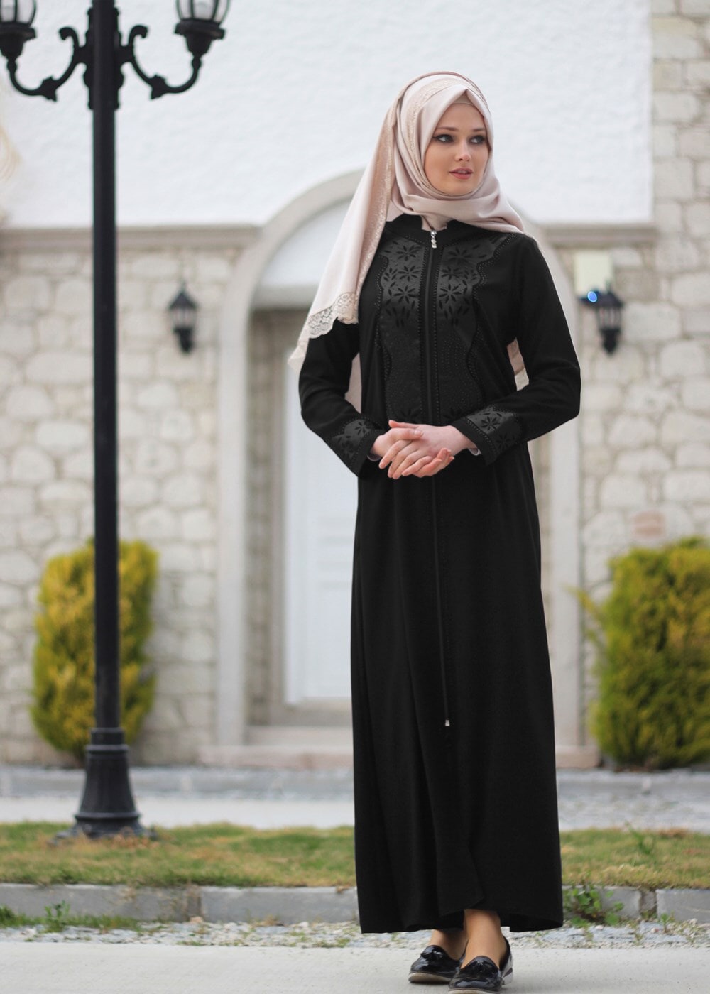 Tesettür giyim SİYAH T 15555 Öztaşgın Taş İşlemeli Hakim Yaka Ferace