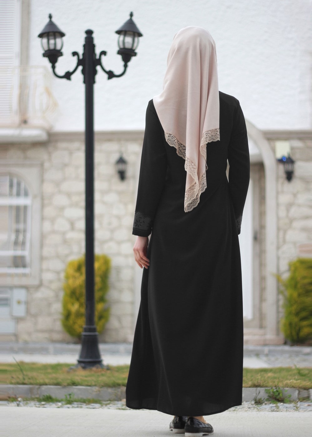 Tesettür giyim SİYAH T 15555 Öztaşgın Taş İşlemeli Hakim Yaka Ferace