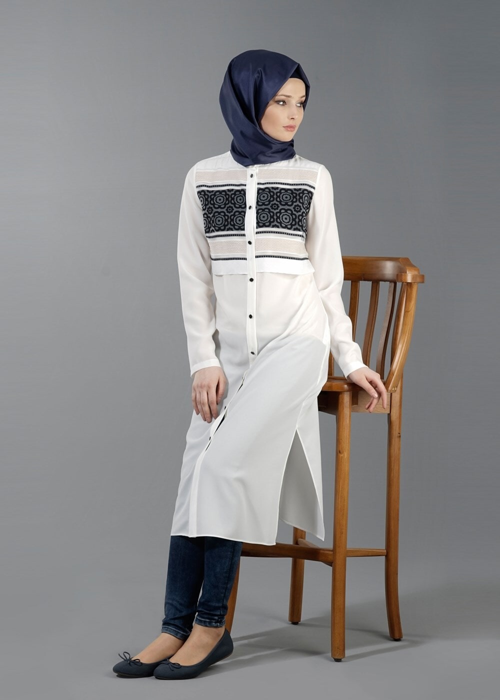 Vêtements hijab NOIR T 8773 Puane  Kabartma Desen Düğmeli Tunik