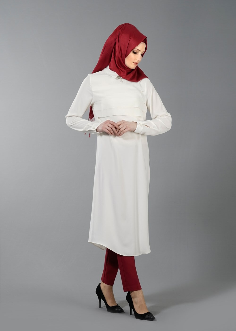 Vêtements hijab ÉCRU T 8797 Puane Erkek Yaka Broşlu Tunik