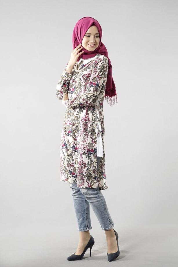 Vêtements hijab  T 6142 Porto Çiçek Desen Kolyeli Tunik - TRENDTESETTÜR