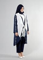 Tesettür giyim KREM T 3782  S_VUP Etnik Desenli Asimetrik Kesim Tunik