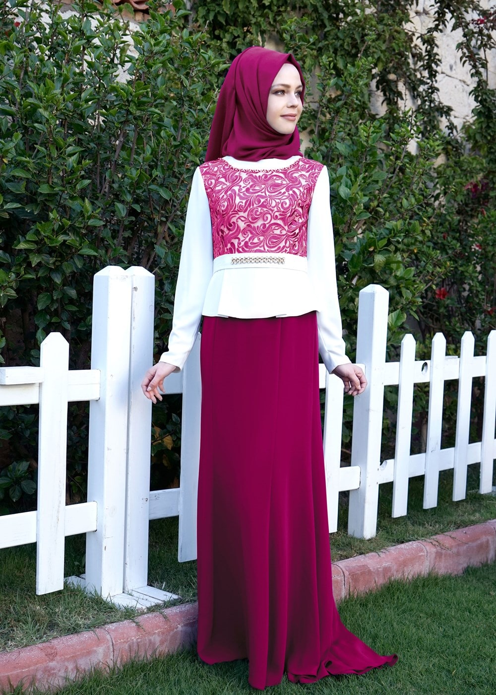 Tesettür giyim FUŞYA DESENLİ TAŞ DETAYLI ABİYE ELBİSE T 3140