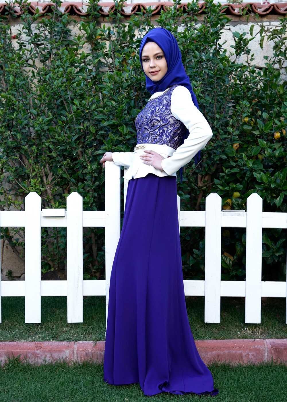 Vêtements hijab BLEU MARINE ROBE DE SOIRÉE MOTIF DÉTAIL BIJOU T 3140