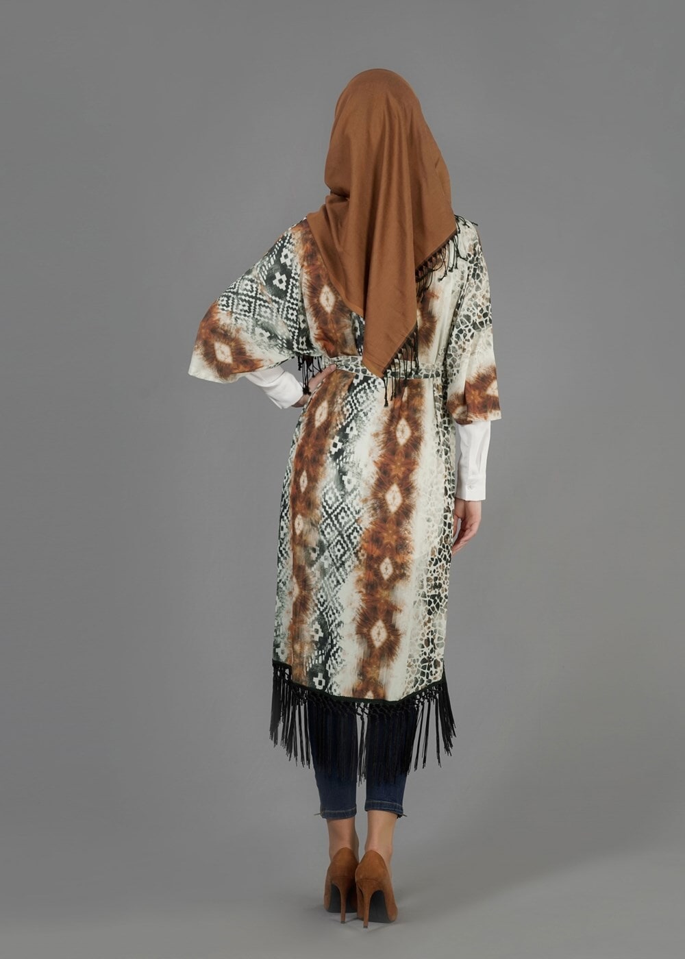 Tesettür giyim VİZON PÜSKÜL DETAYLI DESENLİ TUNİK 4584 