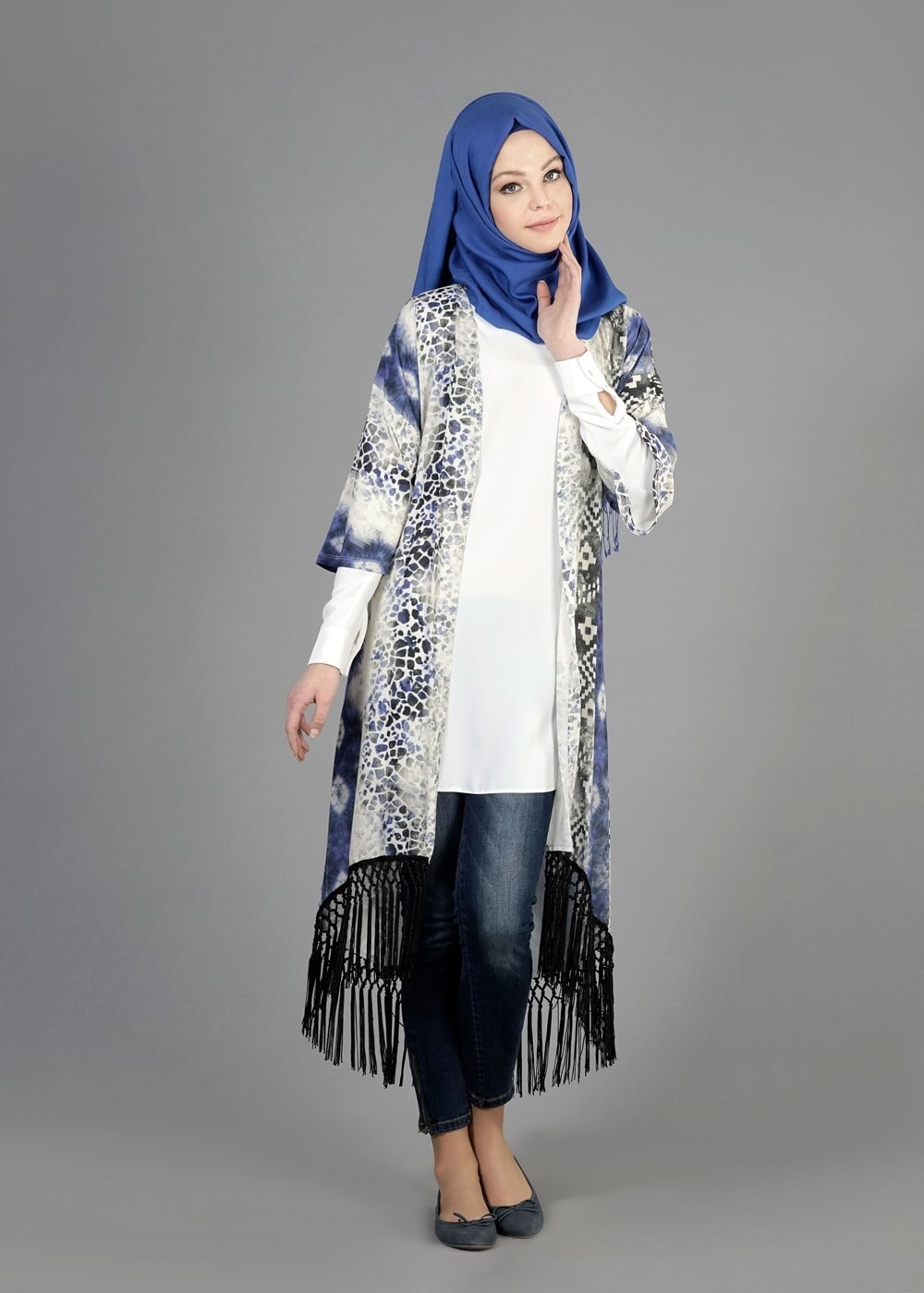 Tesettür giyim LACİVERT PÜSKÜL DETAYLI DESENLİ TUNİK 4584 