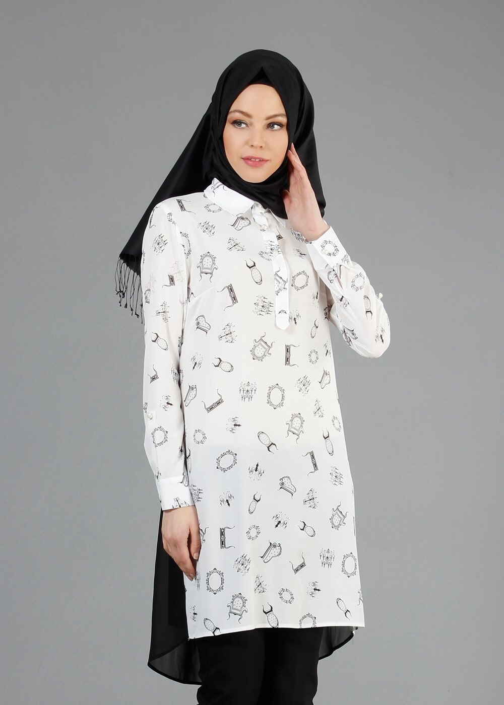 Tesettür giyim KREM ALVİNA DESENLİ TUNİK T 4624