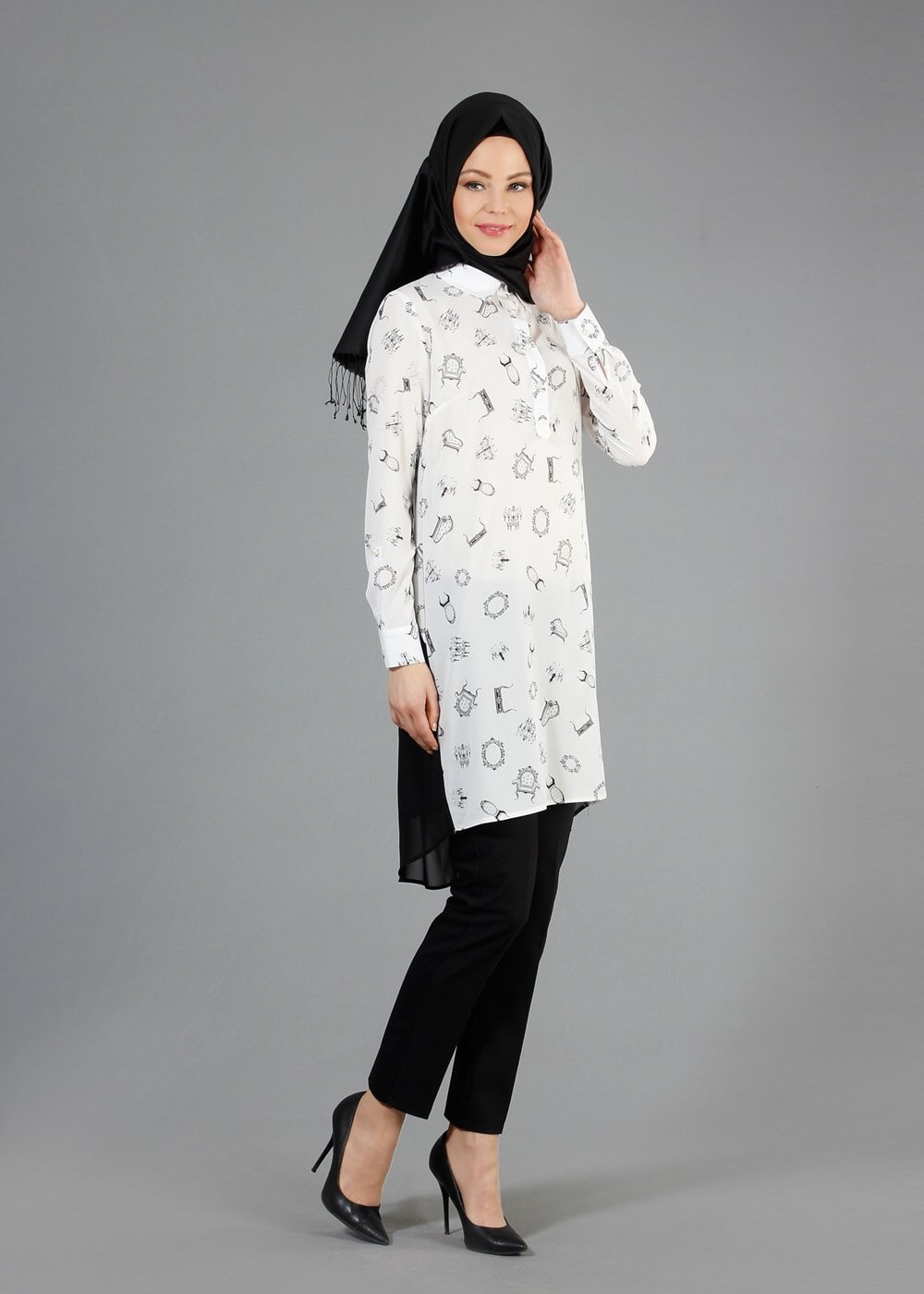 Tesettür giyim KREM ALVİNA DESENLİ TUNİK T 4624