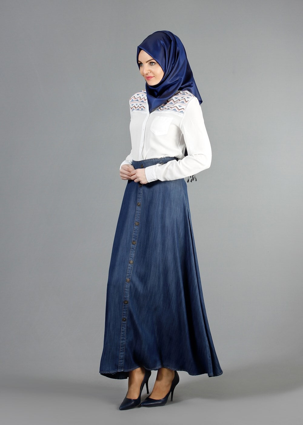 Hijab clothing NAVY BLUE T 2764 Yüceller Düğme Detaylı Kloş Etek