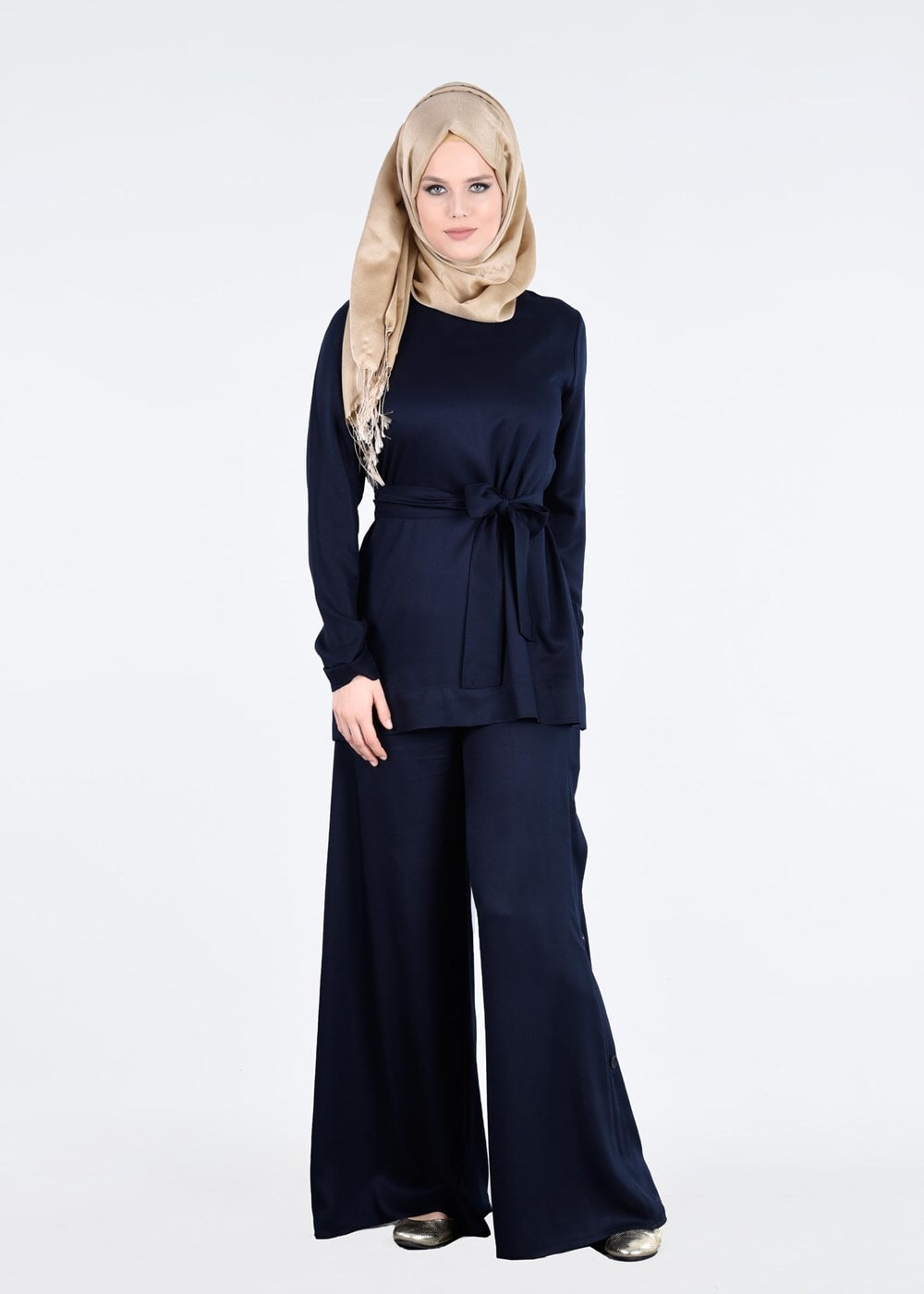 Tesettür giyim LACİVERT T 80105 Düğme Detaylı Pantolonlu Takım