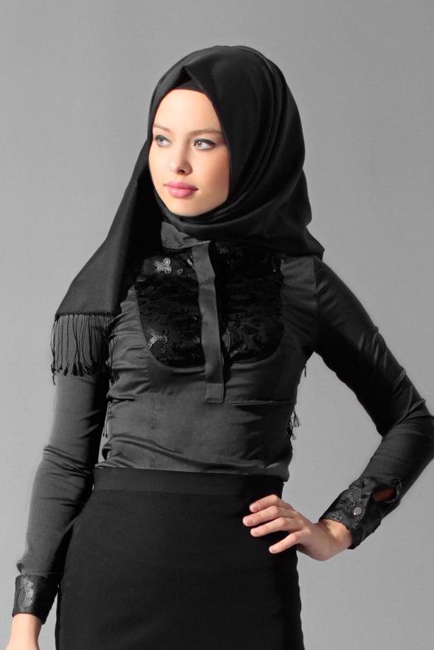 Tesettür giyim SİYAH GÜPÜR DETAYLI BLUZ 4134  - TRENDTESETTÜR