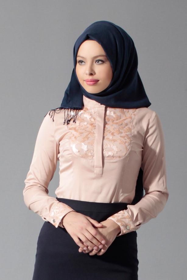 Tesettür giyim PUDRA GÜPÜR DETAYLI BLUZ 4134  - TRENDTESETTÜR