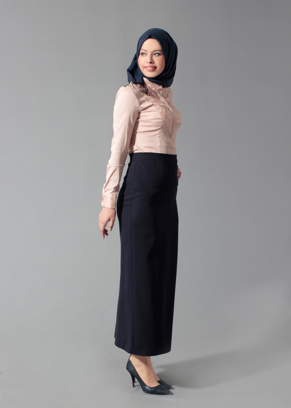 Tesettür giyim PUDRA GÜPÜR DETAYLI BLUZ 4134 