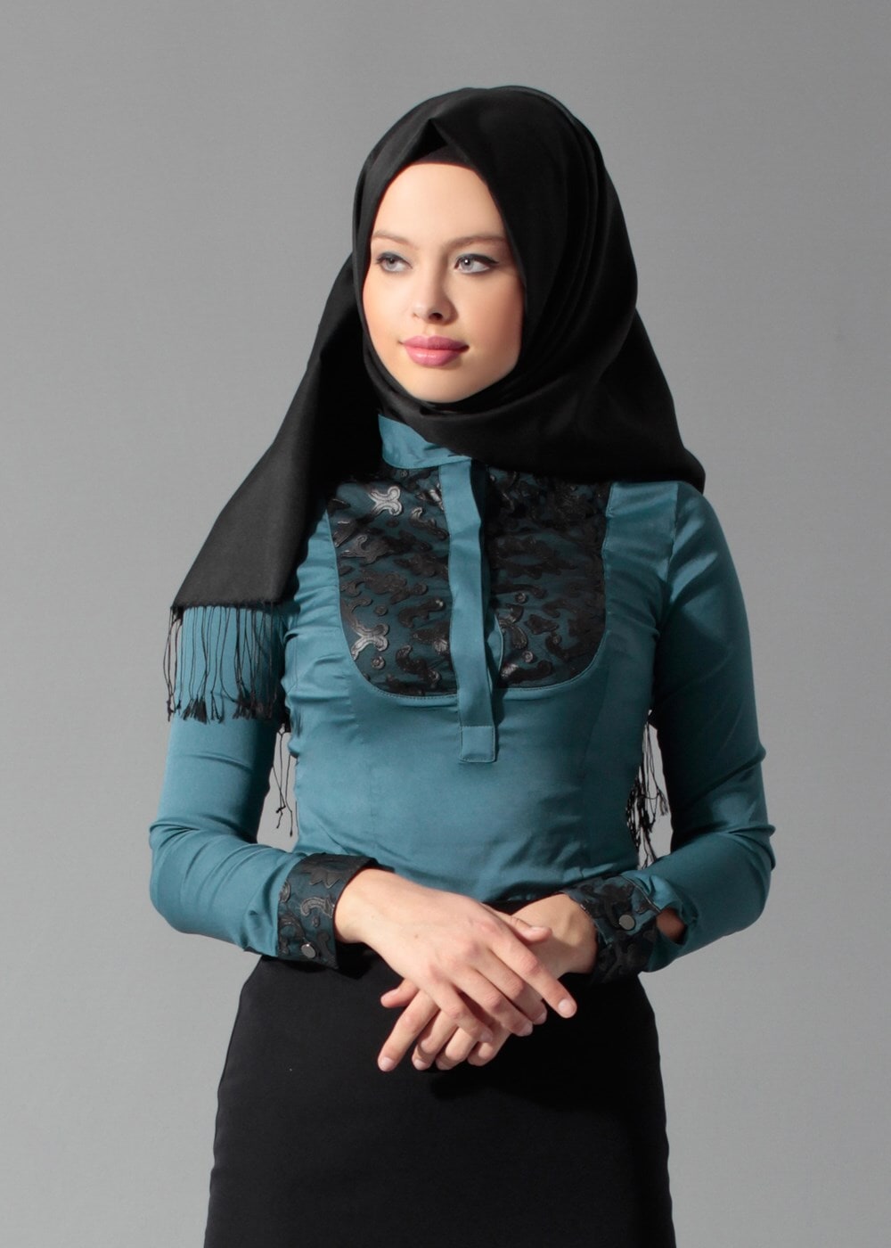 Tesettür giyim YEŞİL GÜPÜR DETAYLI BLUZ 4134 