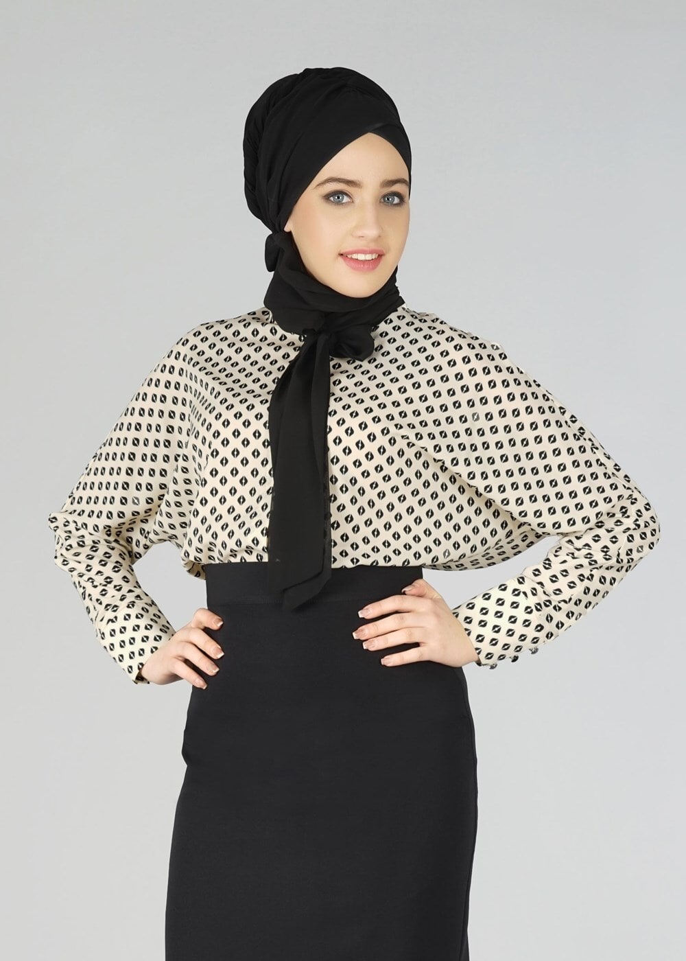 Tesettür giyim KREM DESENLİ BLUZ 4494