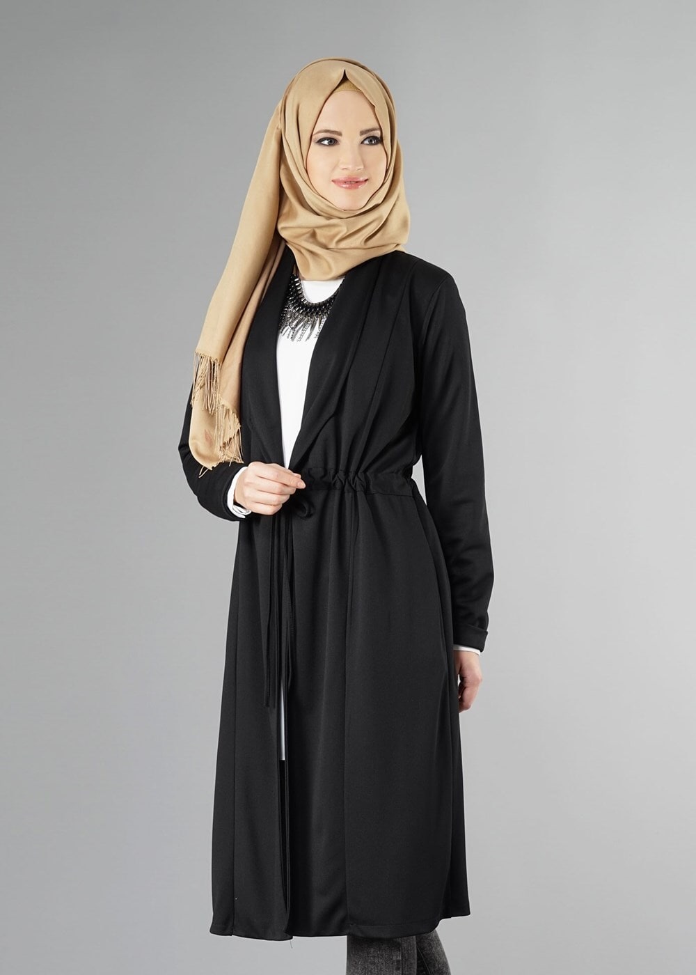 Tesettür giyim SİYAH BELİ BÜZGÜLÜ HIRKA 25504 