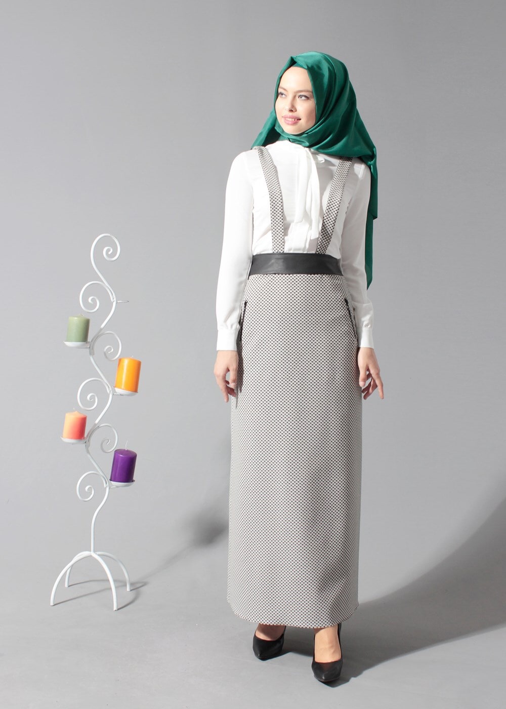 Tesettür giyim SİYAH DÜZ KESİM KEMERLİ ETEK 6802 