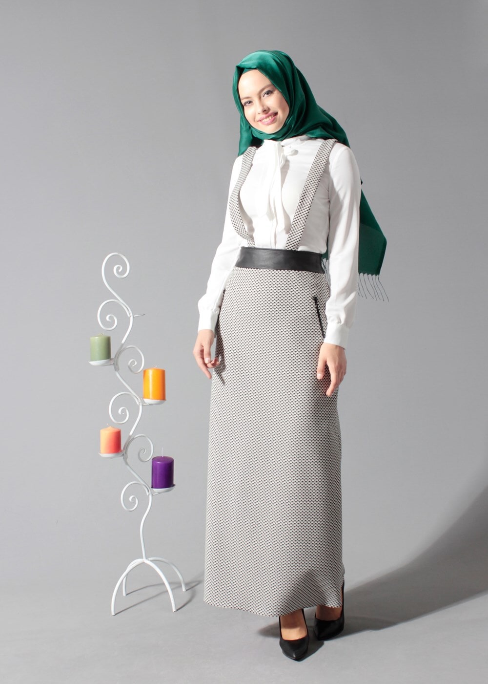 Tesettür giyim SİYAH DÜZ KESİM KEMERLİ ETEK 6802 