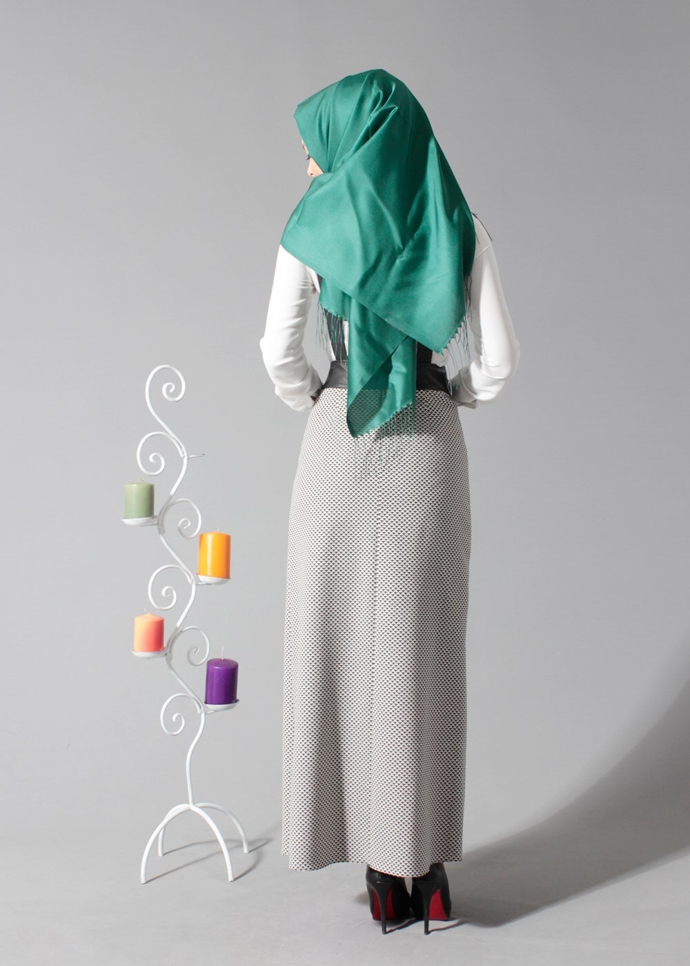 Tesettür giyim SİYAH DÜZ KESİM KEMERLİ ETEK 6802 