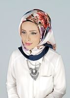 Tesettür giyim LACİVERT T 27634 Piramit Çiçek Desenli Esarp