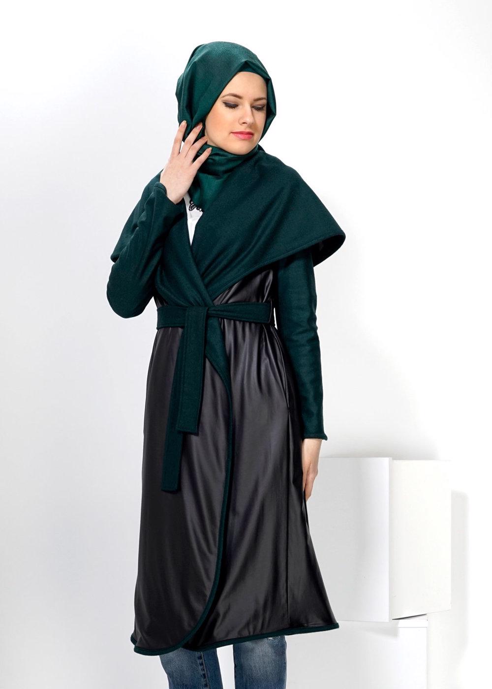 Vêtements hijab VERT MANTEAU AVEC CEINTURE EN CUIR 9313