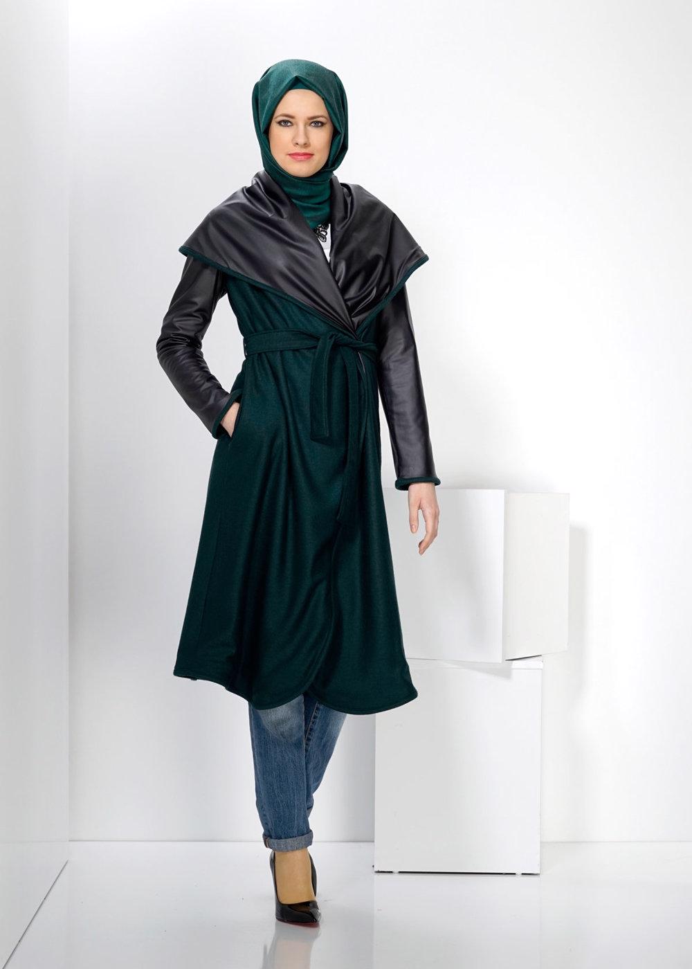 Vêtements hijab VERT MANTEAU AVEC CEINTURE EN CUIR 9313