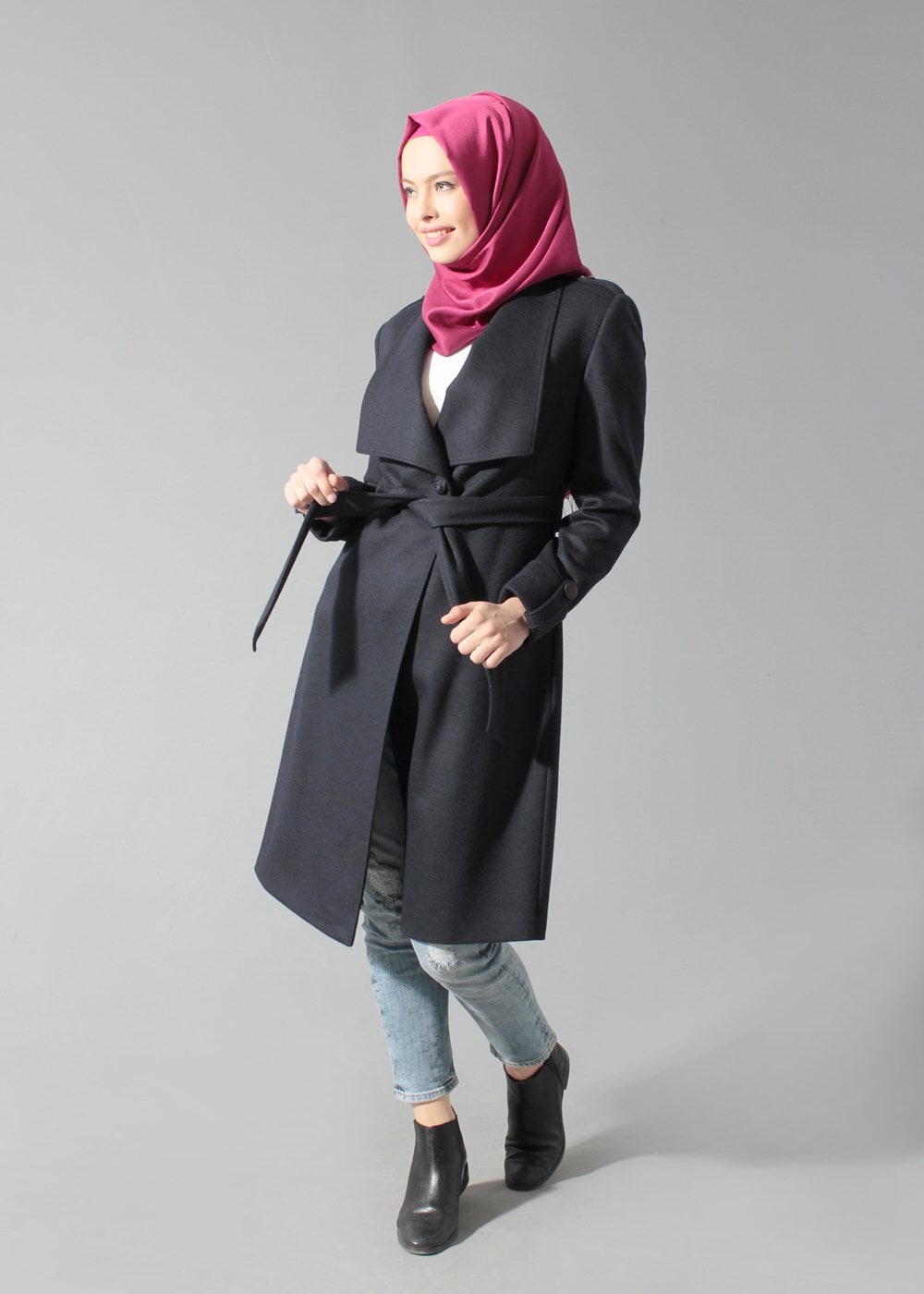 Tesettür giyim LACİVERT KUŞAKLI TEK DÜĞMELİ KABAN 9399