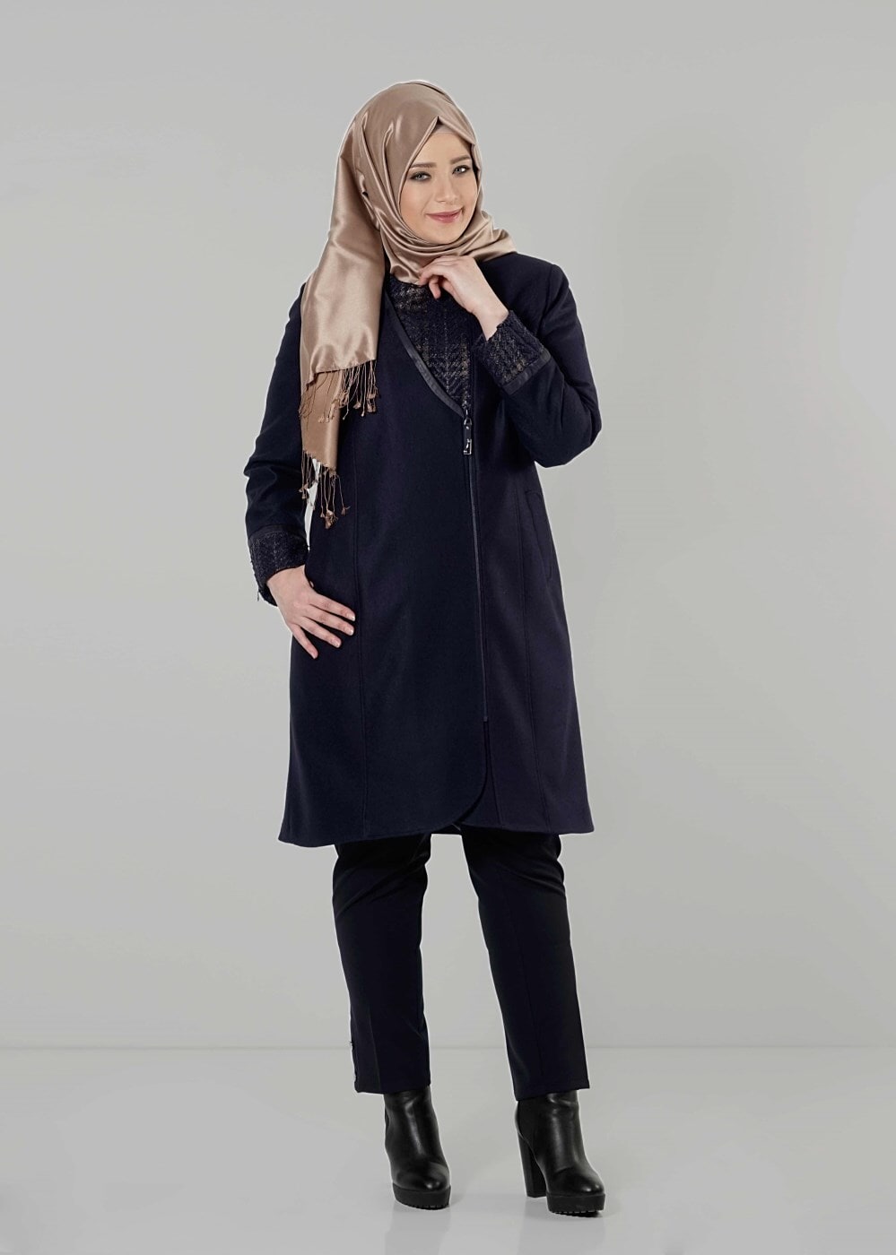 Vêtements hijab BLEU MARINE CABAN ZIPPÉ 9406 