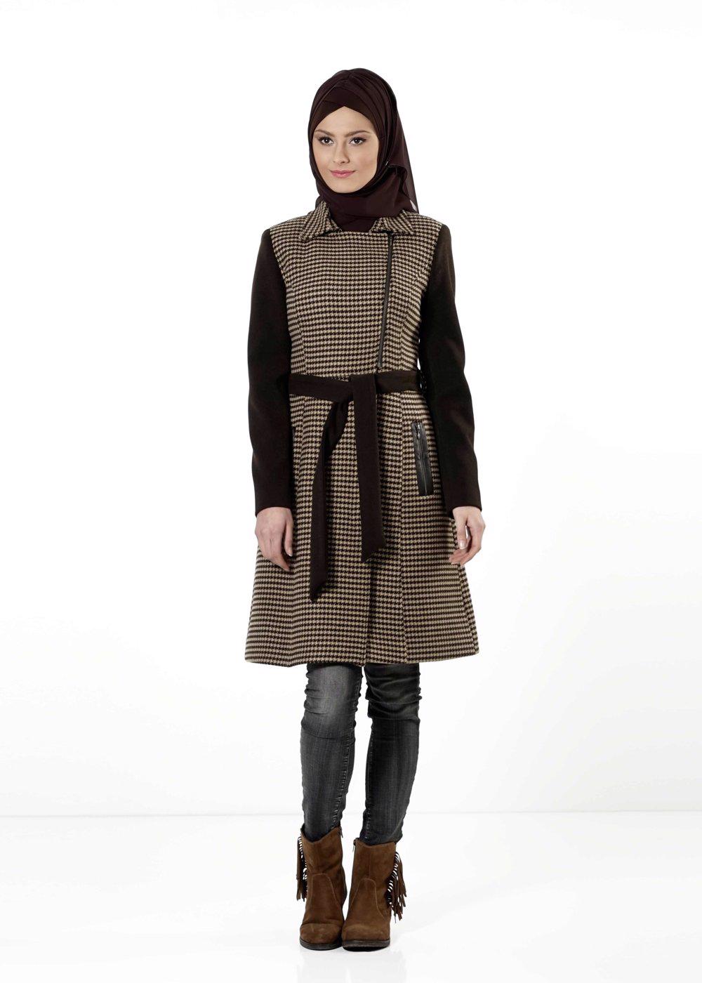 Tesettür giyim KAHVE ALVİNA BELDEN KUŞAKLI KAZAYAĞI KABAN 9419