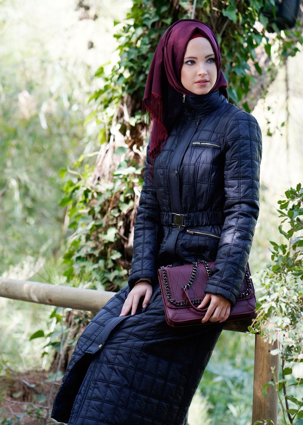 Tesettür giyim LACİVERT KAPİTONE ŞİŞME MONT 18653