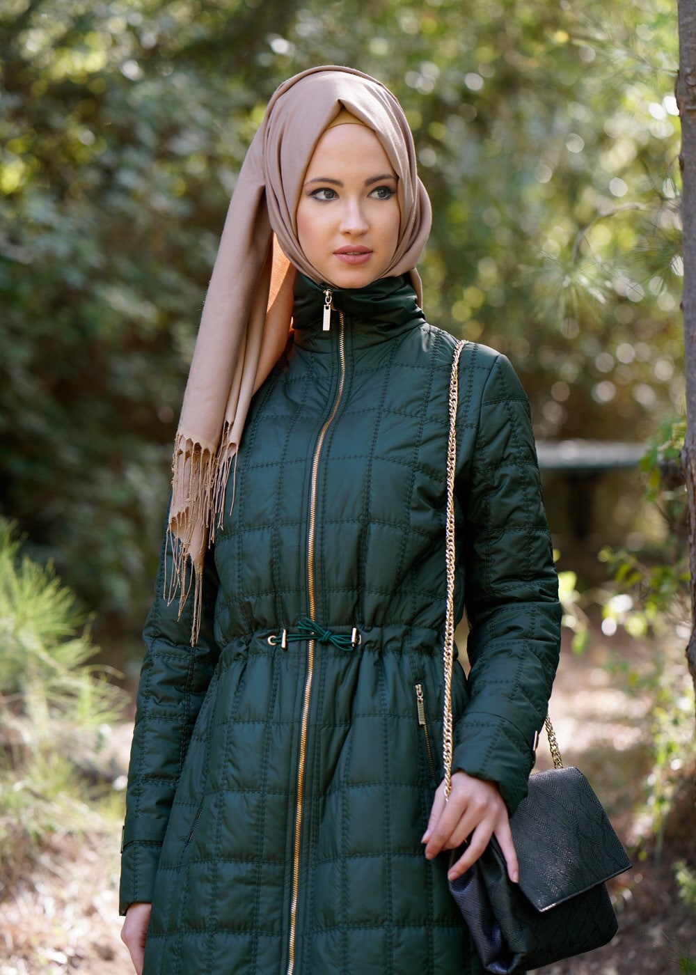Tesettür giyim YEŞİL KAPİTONE ŞİŞME MONT 56653
