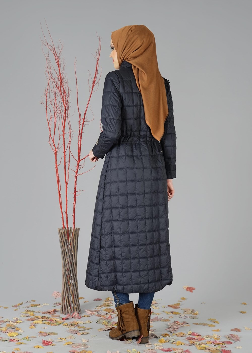 Tesettür giyim LACİVERT KAPİTONE ŞİŞME MONT 56653