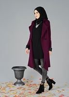 Tesettür giyim BORDO KUŞAKLI KEÇE KABAN 3466