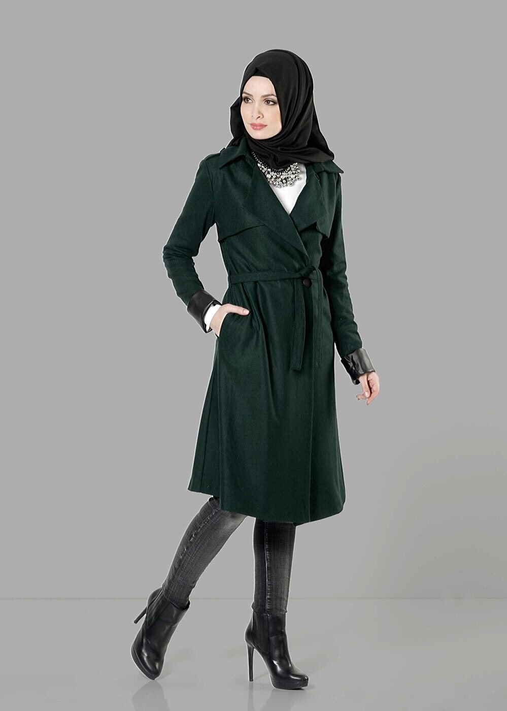 Tesettür giyim YEŞİL KUŞAKLI KEÇE KABAN 3466