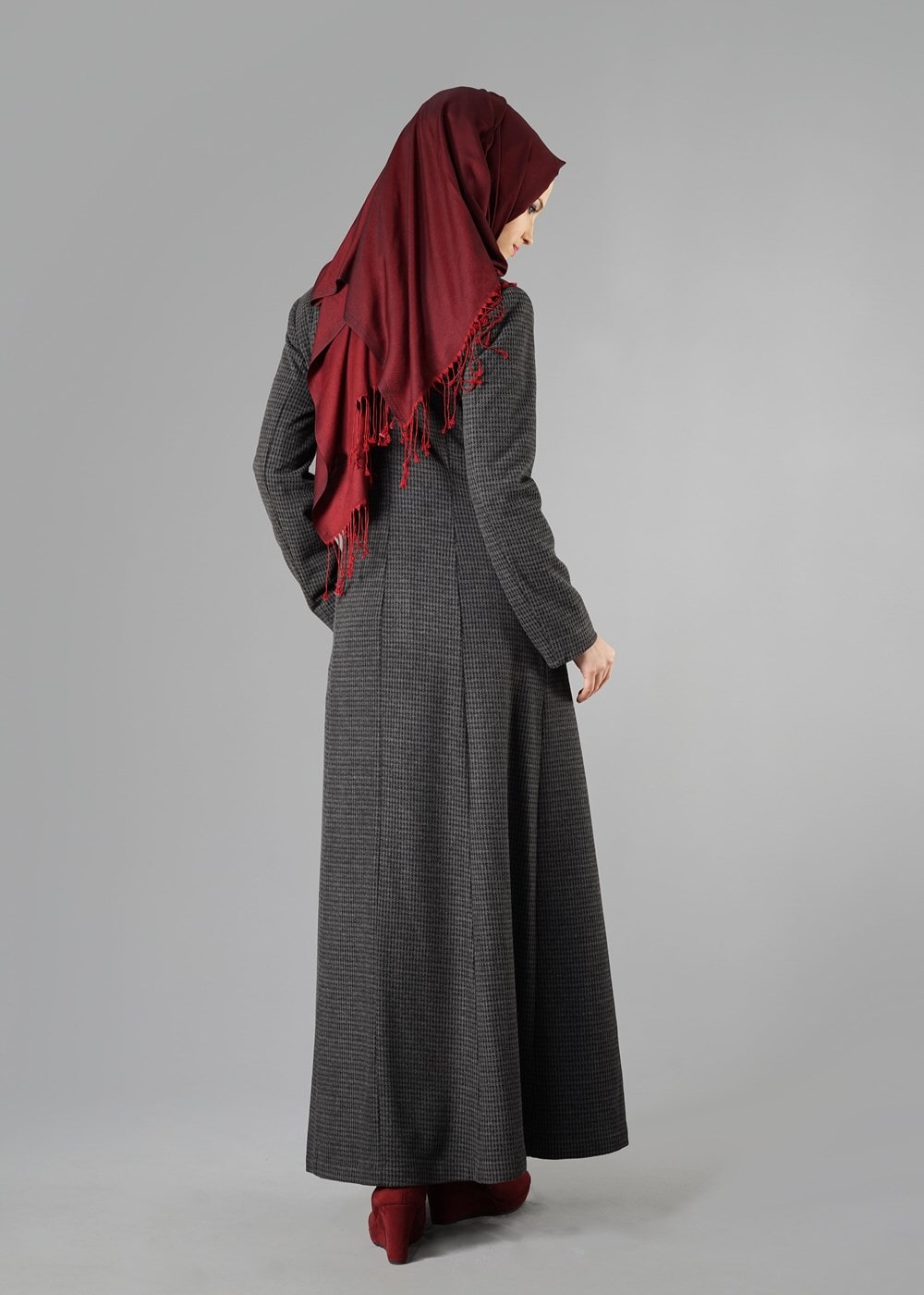 Tesettür giyim GRİ ÇİFT KEMERLİ DÜĞMELİ MANTO 9323 