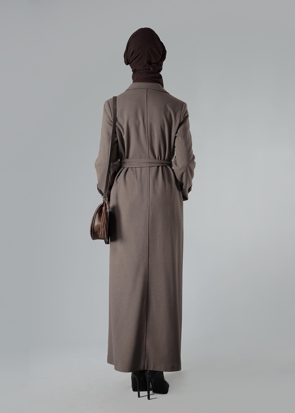 Tesettür giyim VİZON KUŞAKLI KLASİK MANTO 9324-1