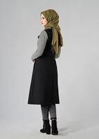 Tesettür giyim SİYAH KAZAYAĞI DESENLİ DÜĞMELİ KABAN 9347