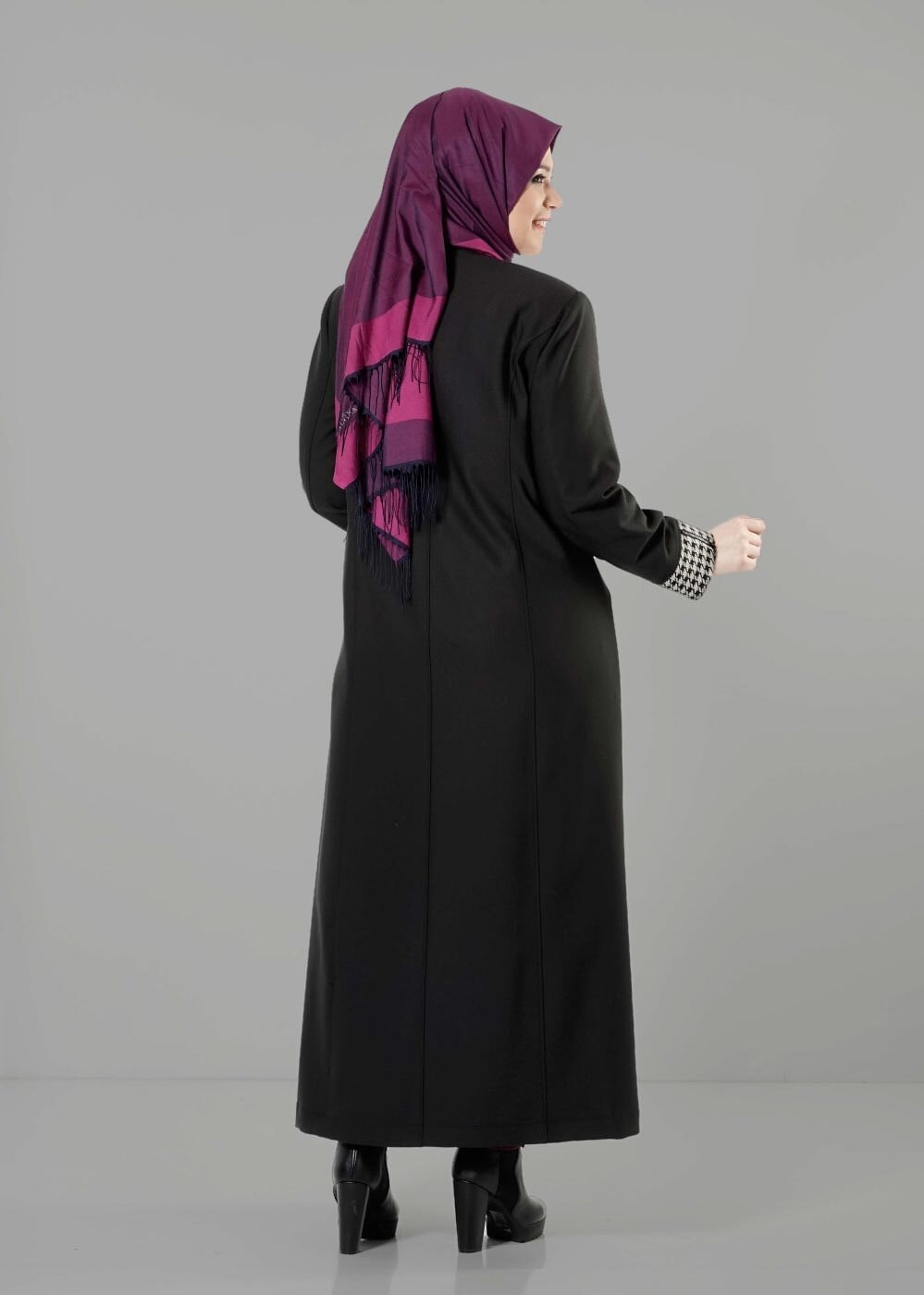 Vêtements hijab NOIR PARDESSUS DÉTAILLÉ EN PIED-DE-POULE 1652