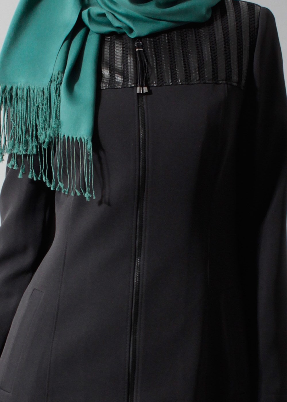Tesettür giyim SİYAH FERMUARLI PARDESÜ 1682 