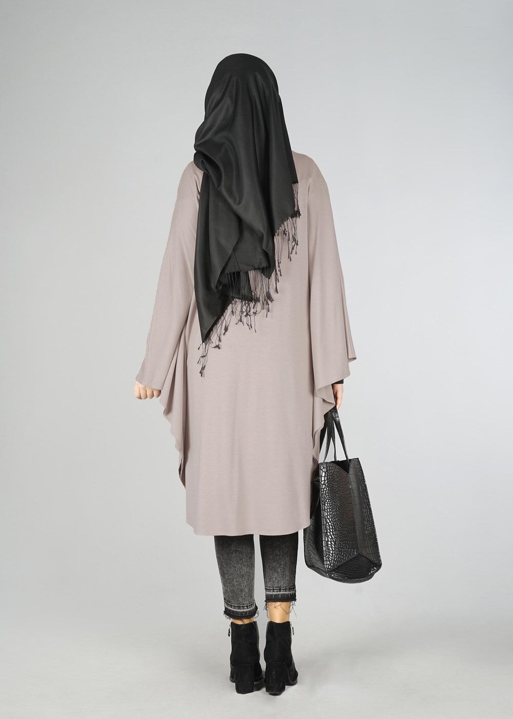 Tesettür giyim BEJ YARASA KOL TUNİK 4437 