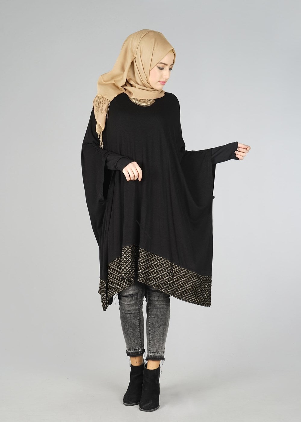 Vêtements hijab NOIR TUNIQUE À COUPE ASYMMÉTRIQUE  4483