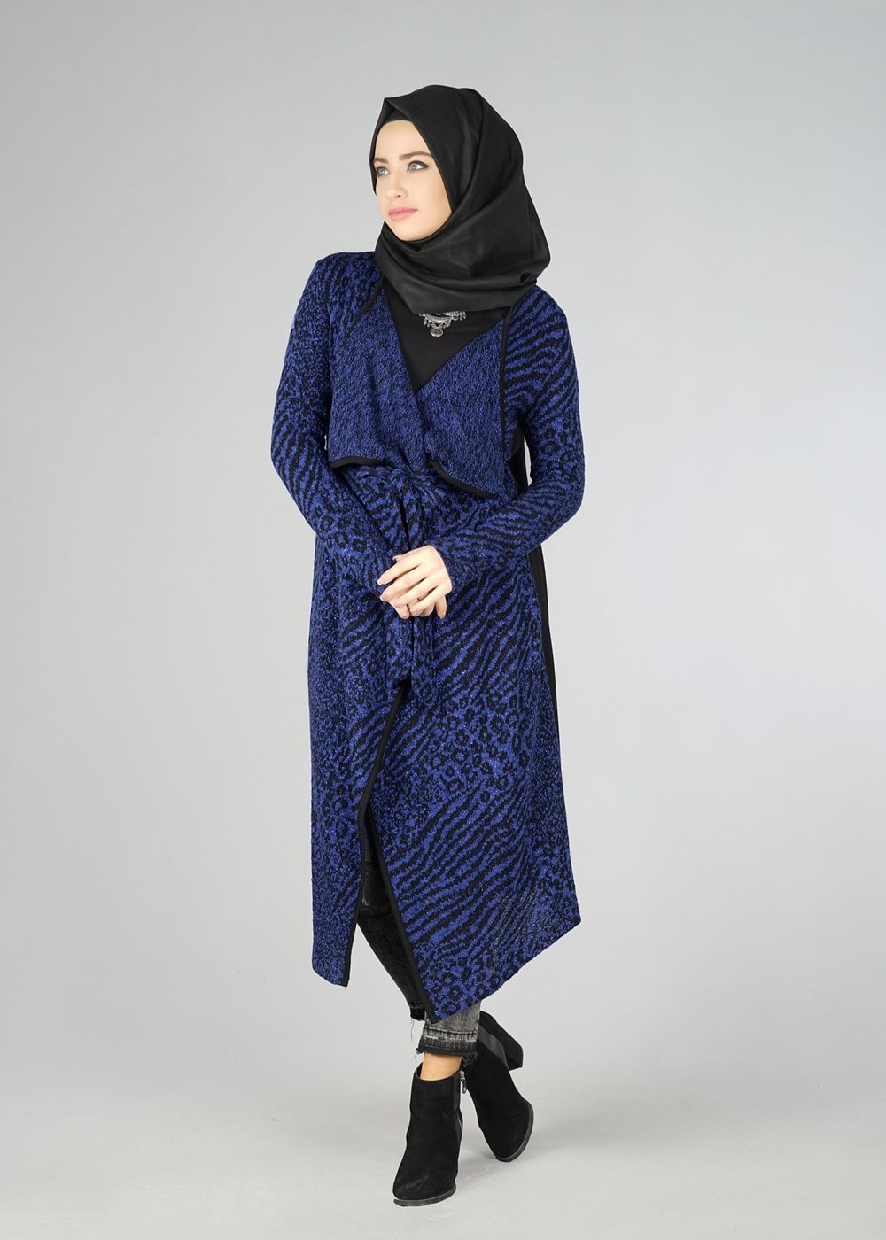 Tesettür giyim SİYAH DESENLİ TUNİK 4554 