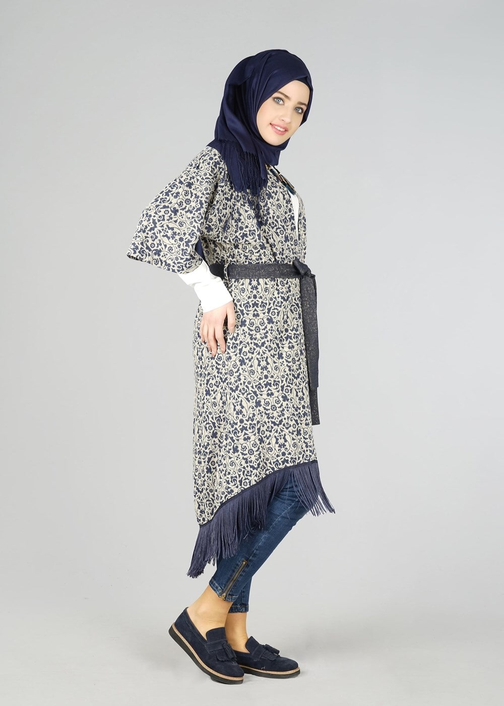Vêtements hijab BLEU MARINE TUNIQUE AVEC CEINTURE 4556